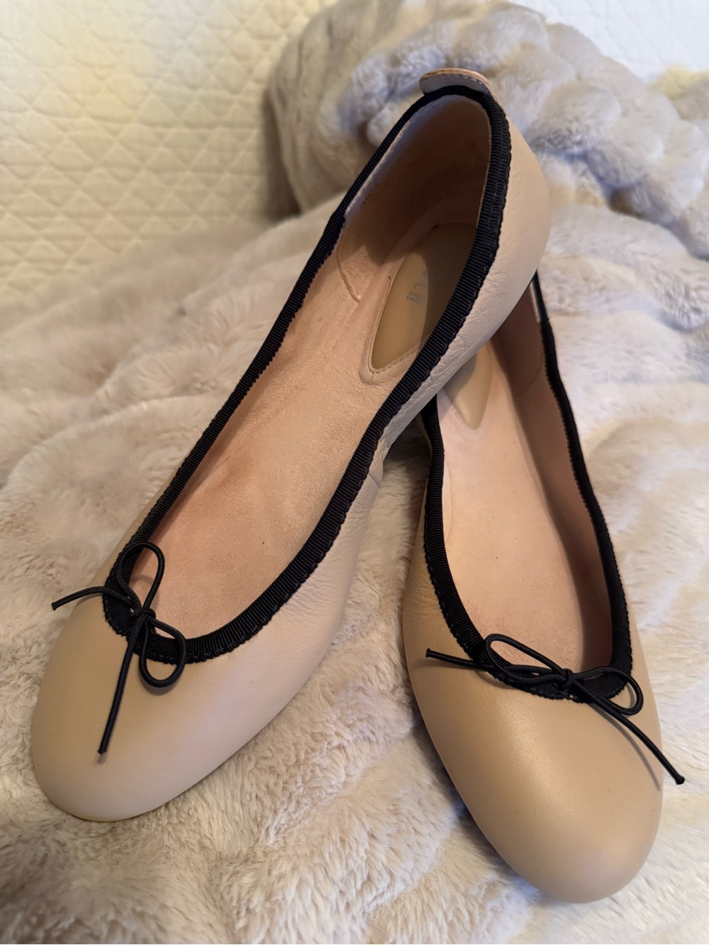 Classic Beige Ballet Flats with Black Trim - Women's